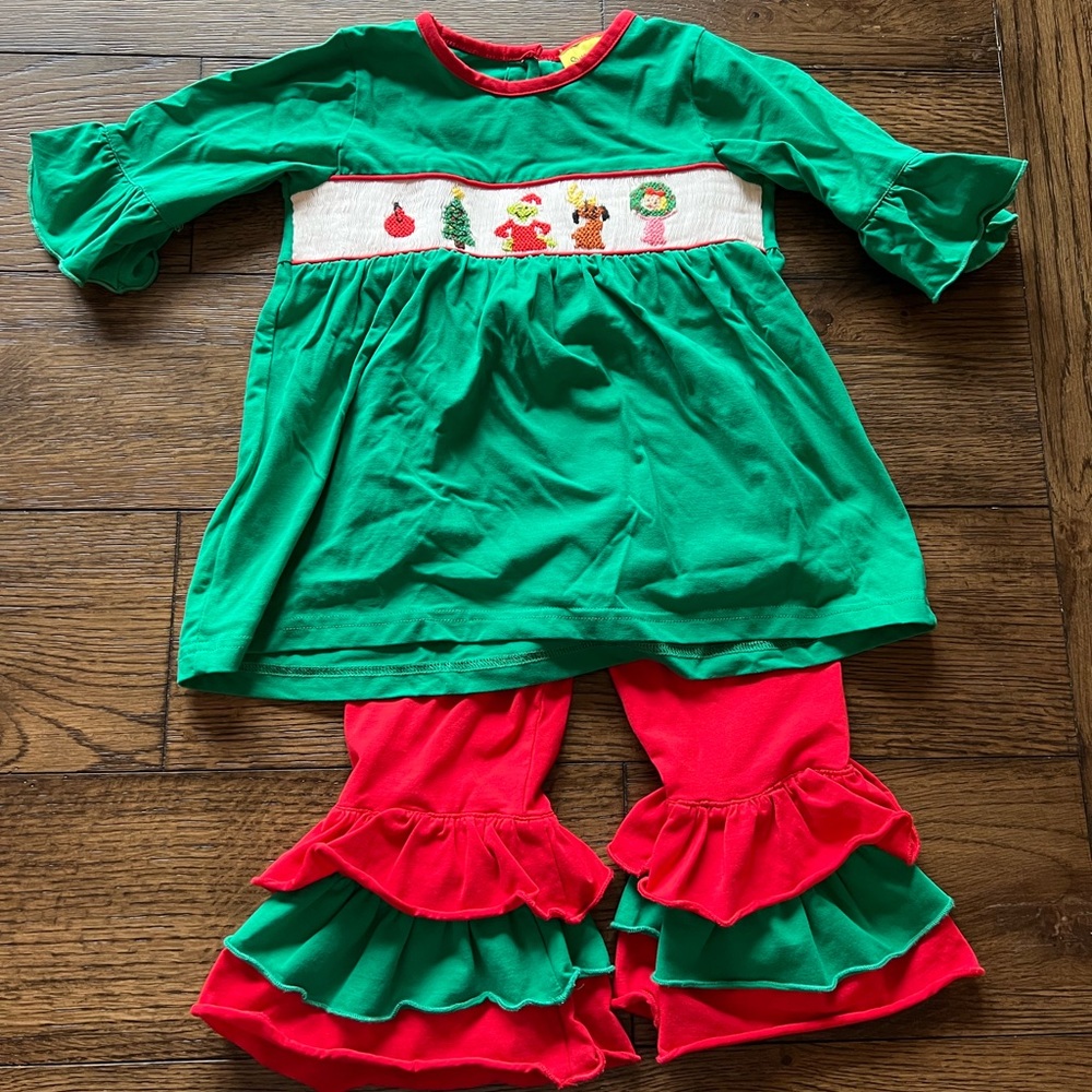 Grinch Smocked Set